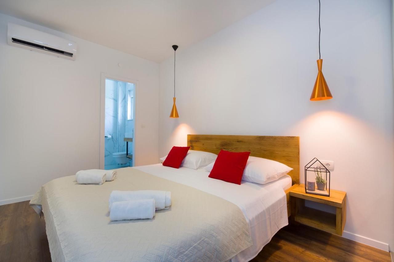 Apartments Bulli Trogir Kültér fotó