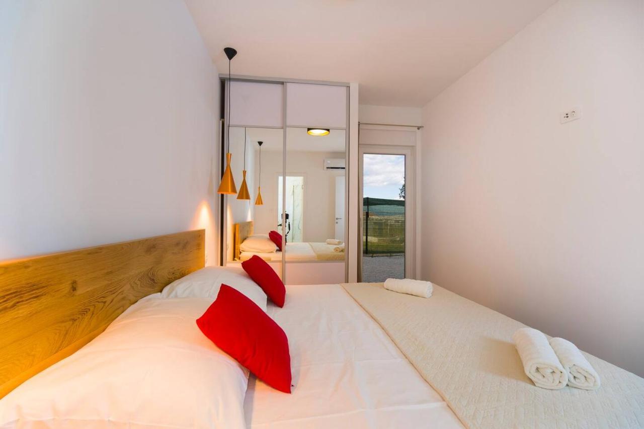 Apartments Bulli Trogir Kültér fotó